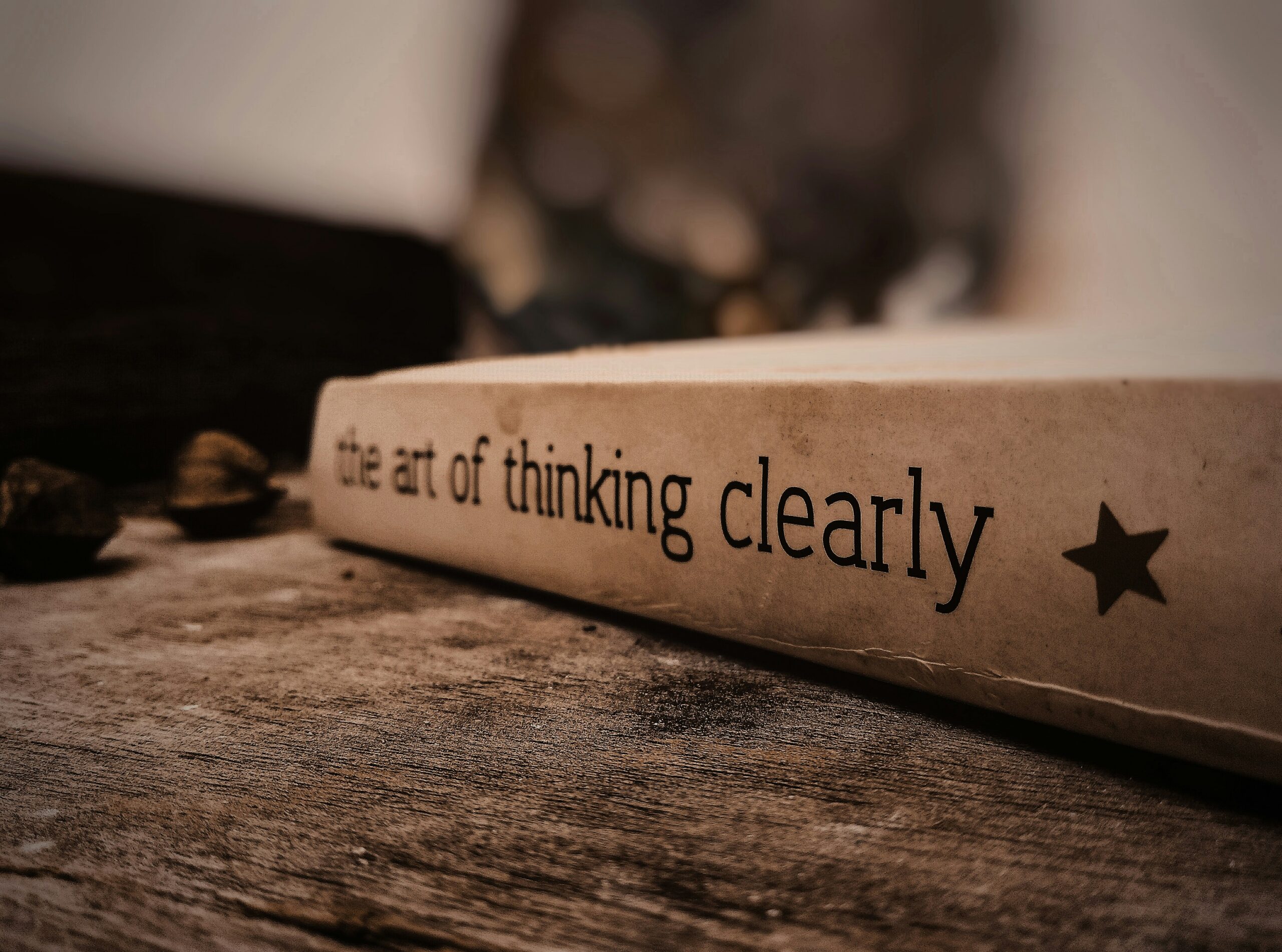 Book titled 'The Art of Thinking Clearly'
